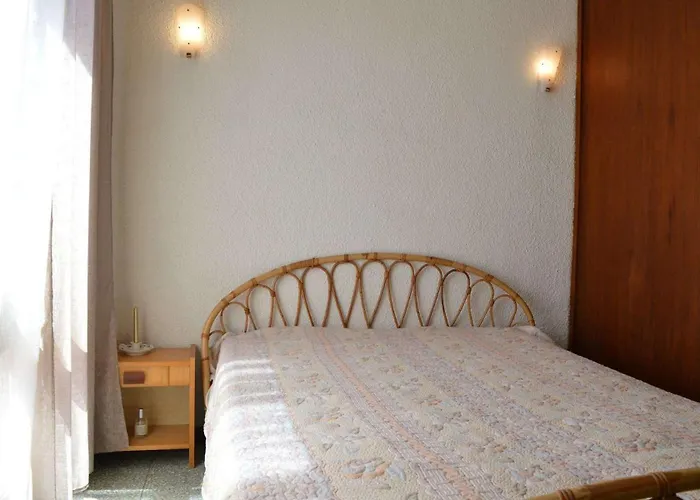 Sp930-004 3 Pieces 4 Couchages Pierre La Appartement