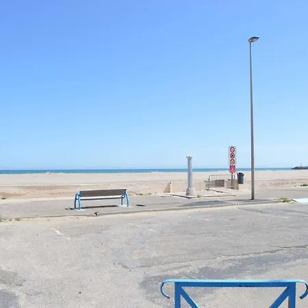 Sp930-004 3 Pieces 4 Couchages Pierre La * Saint-Pierre-la-Mer (Aude)